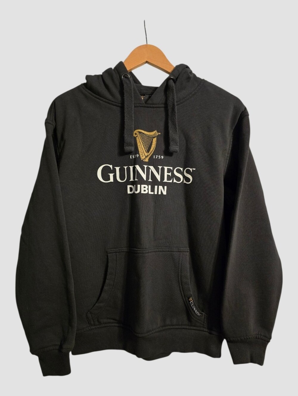 Guinness Hoodie Mens Small Black Graphic Pullover Sweatshirt Dublin Ireland 1759